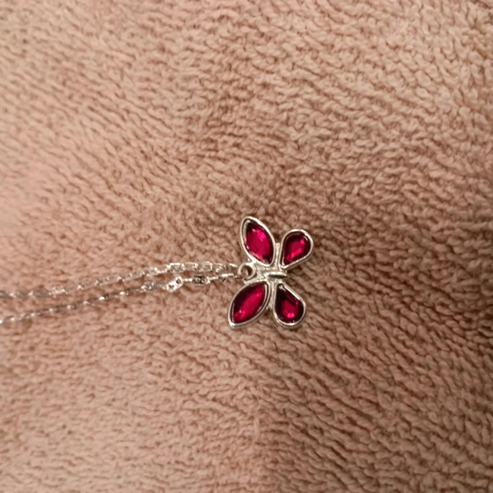 Vintage Avon Butterfly Necklace Silvertone 14.5 in Original Box